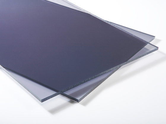 Plný polykarbonát grey 4 mm s UV 1000 x 500 mm