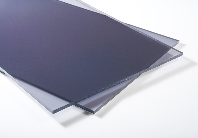 Plný polykarbonát grey 6 mm s UV 4500 x 2100 mm