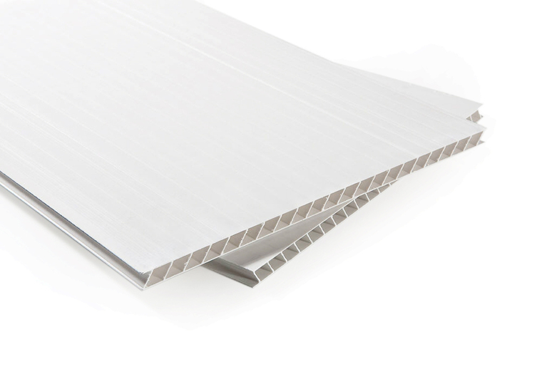 PP dutinkový 4 mm transparentní 740 x 3000 mm