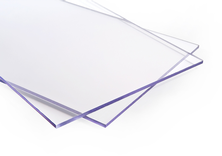 Plný polykarbonát čirý 8 mm  s UV 750 x 1000 mm