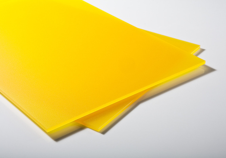 Plexisklo žluté satinované 6mm