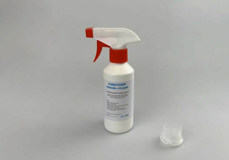 Antistatický čistič na plasty 250 ml s rozprašovačem
